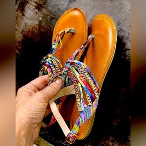 Zigi soho Colorful Fabric and Rhinestone Jewels Thong Sandals Size 8.5